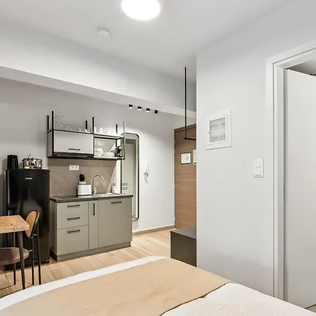 Limehome Athens Solonos City Center 雅典 Exterior photo