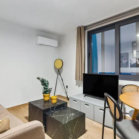 Limehome Athens Solonos City Center 雅典 Room photo