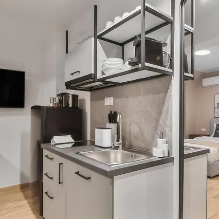 Limehome Athens Solonos City Center 雅典 Room photo