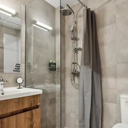 Limehome Athens Solonos City Center 雅典 Room photo