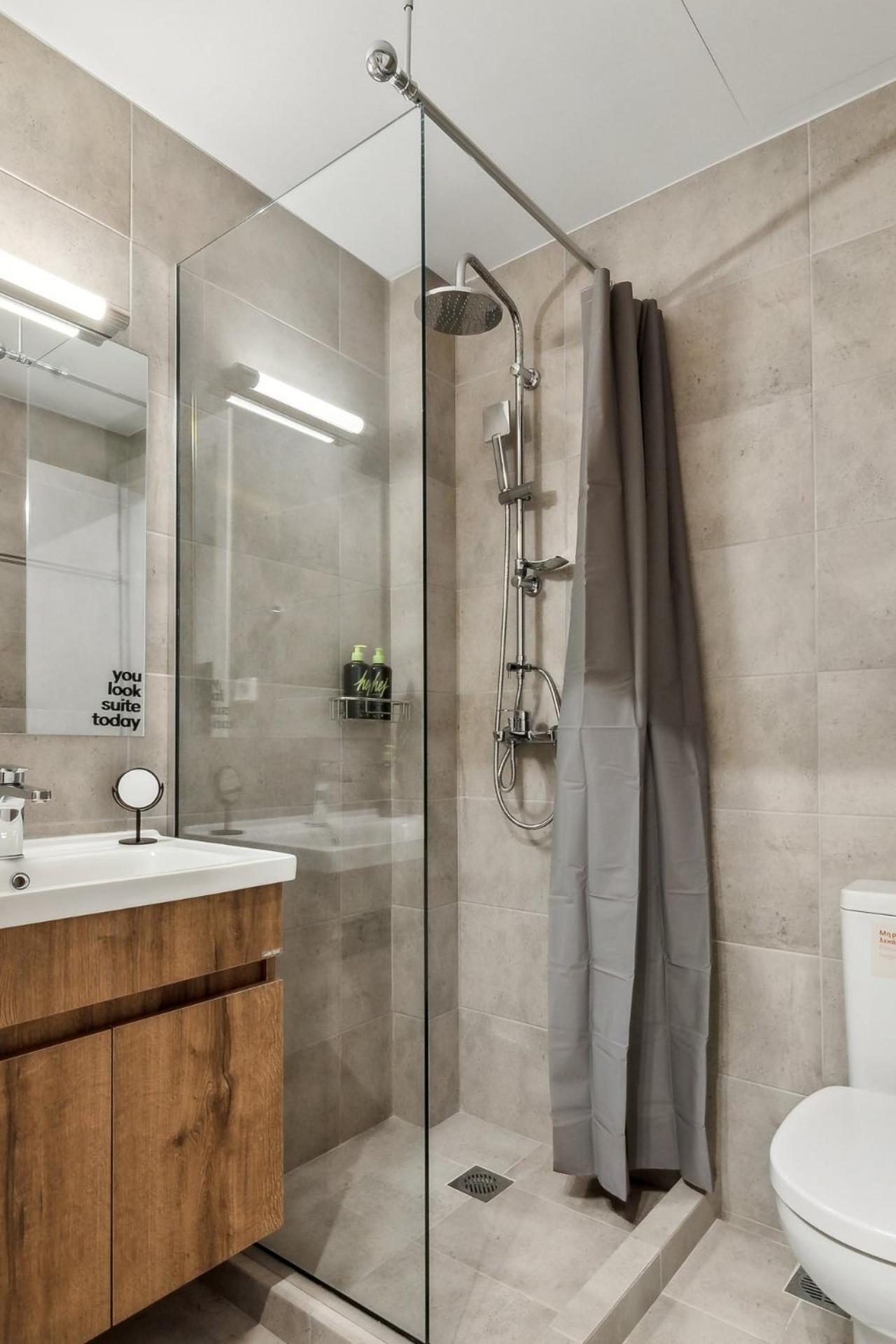 Limehome Solonos Center Apartmán *