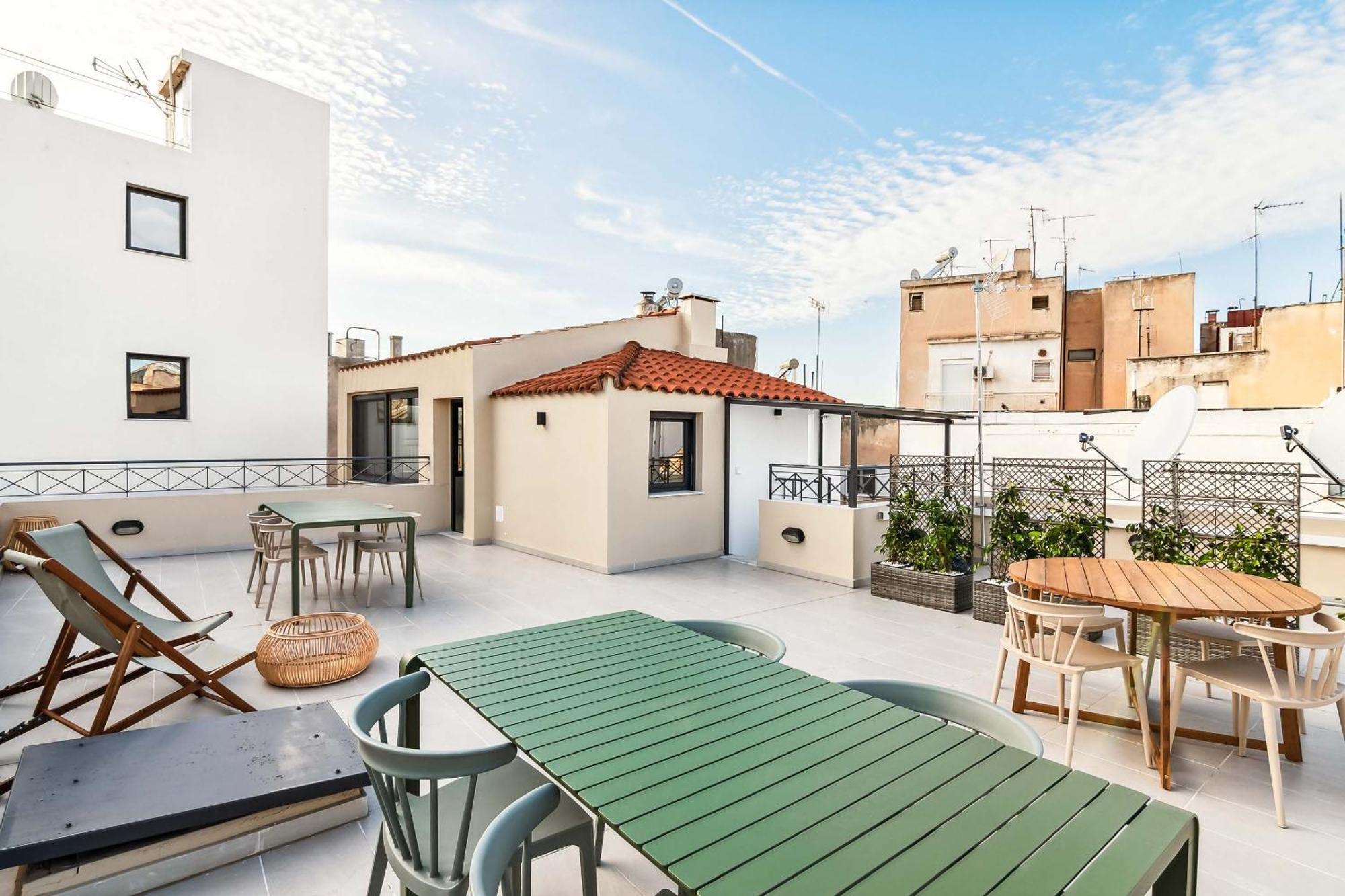 Limehome Solonos Center