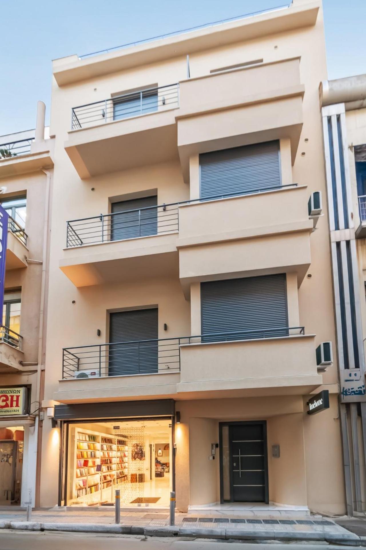 Apartment Limehome Solonos Center *