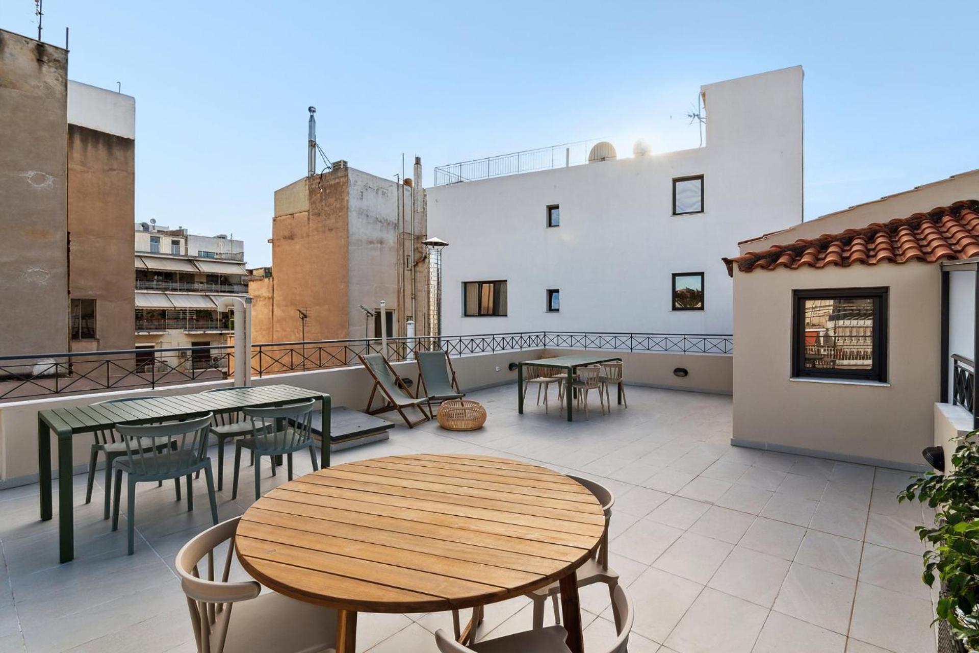 Limehome Solonos Center * Athens