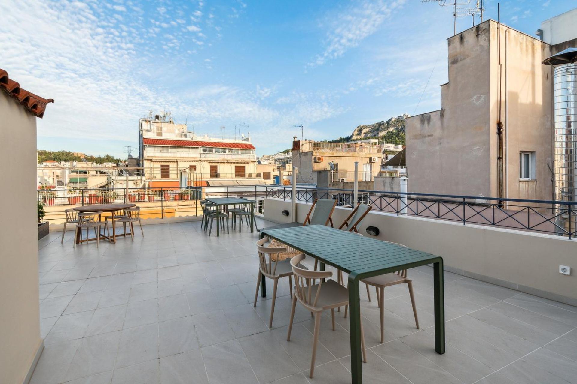 Limehome Solonos Center