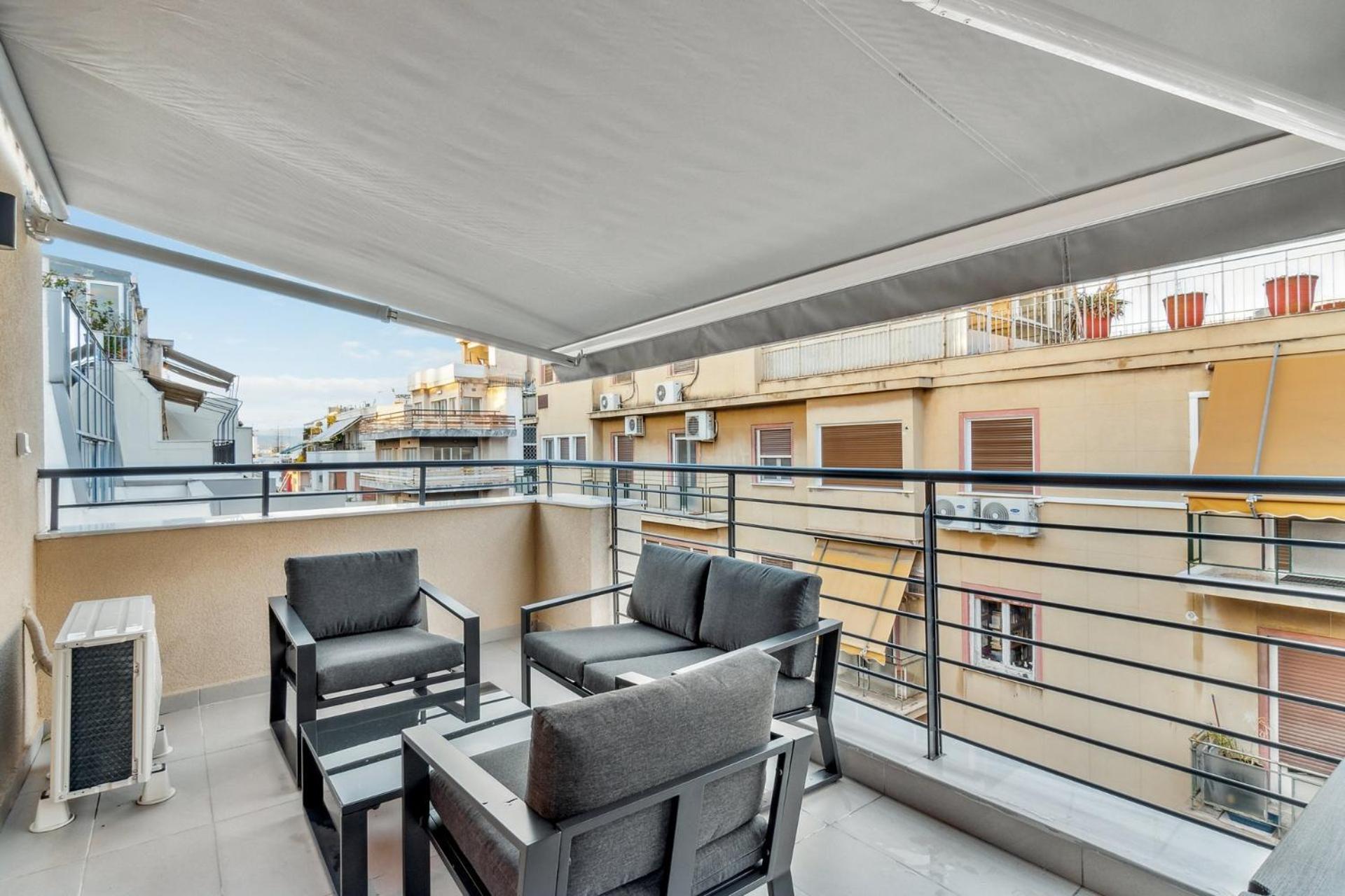 Limehome Solonos Center Athens