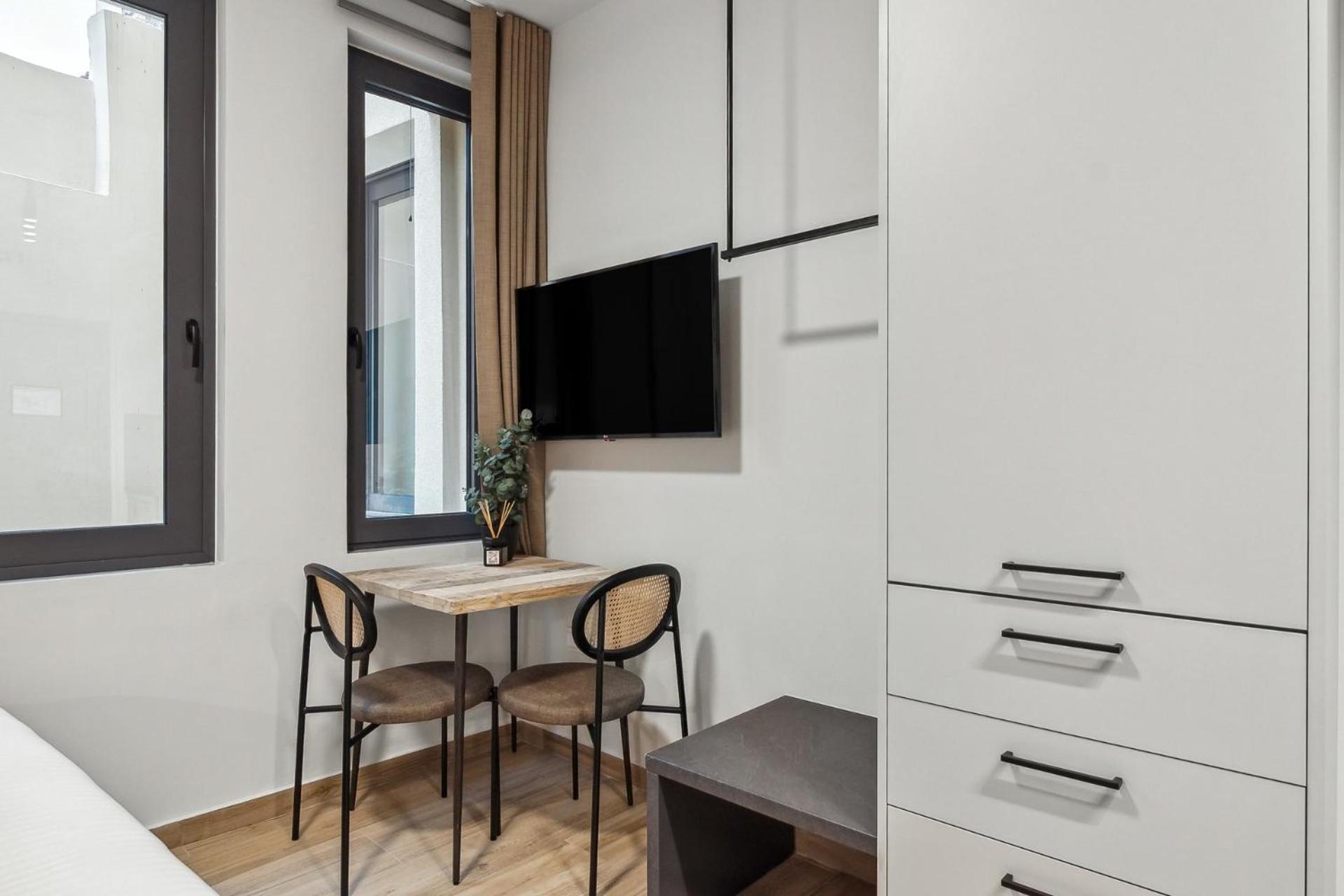 Limehome Solonos Center Apartment *