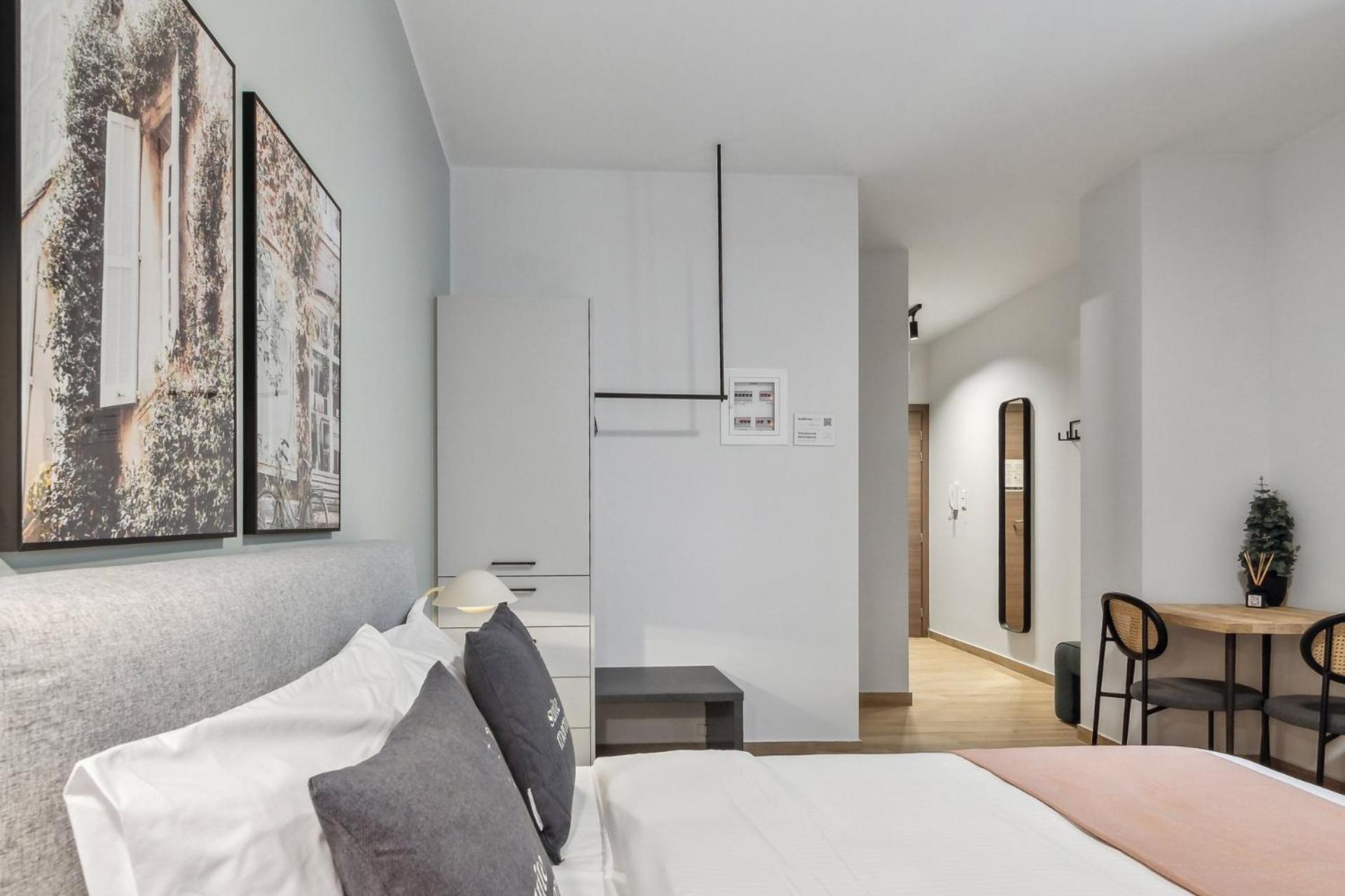 Limehome Solonos Center