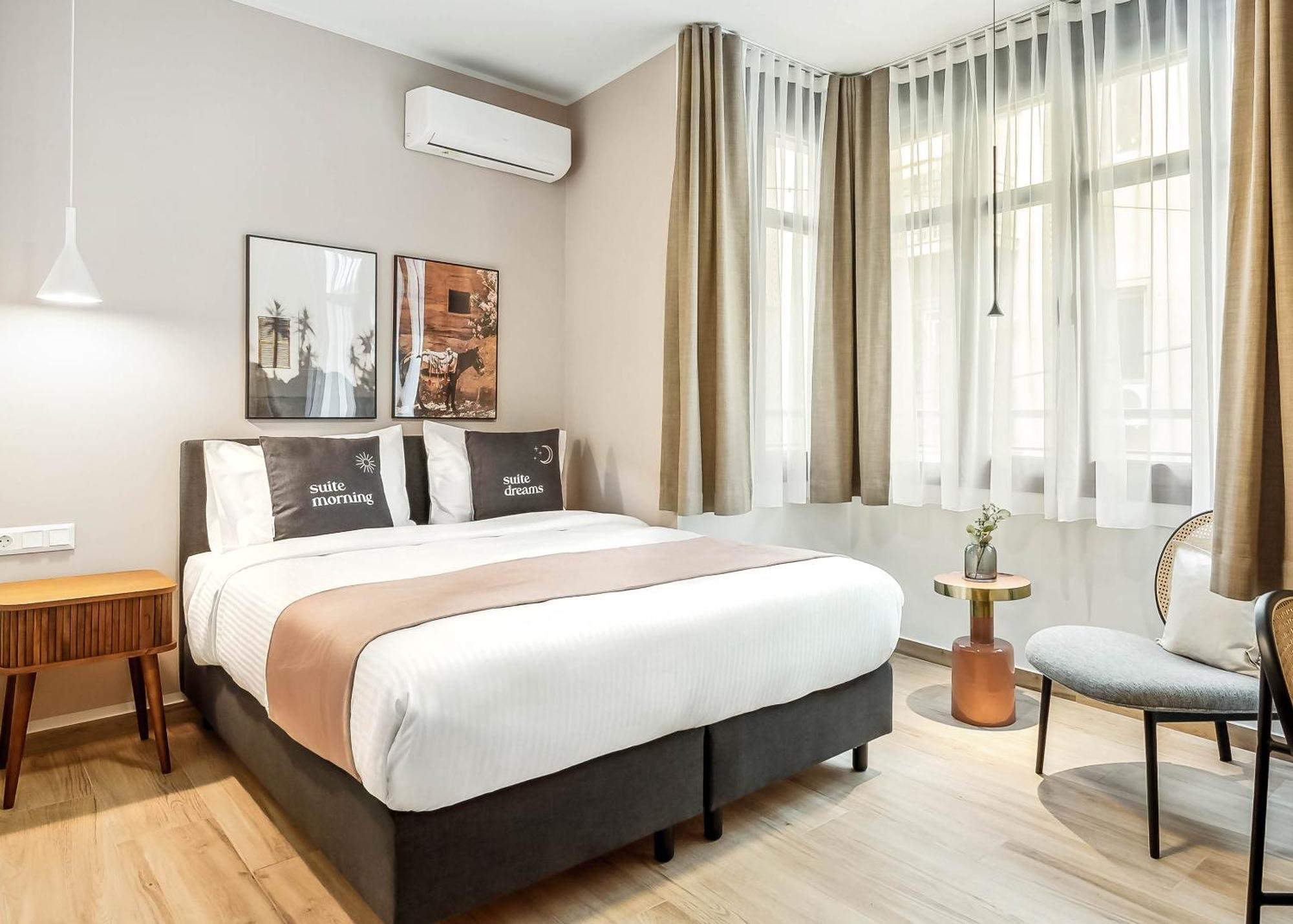 Apartment Limehome Solonos Center